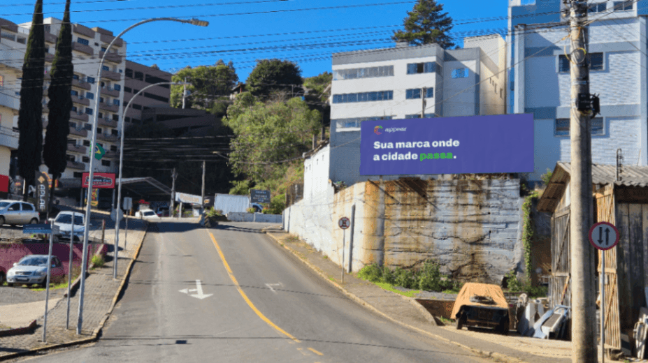 T16 - Rua Alberto Reichert, sentido rotatória 